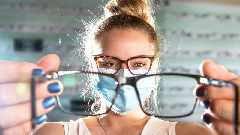 Đeo kính lệch độ, đeo kính không đúng độ có hại mắt không 2