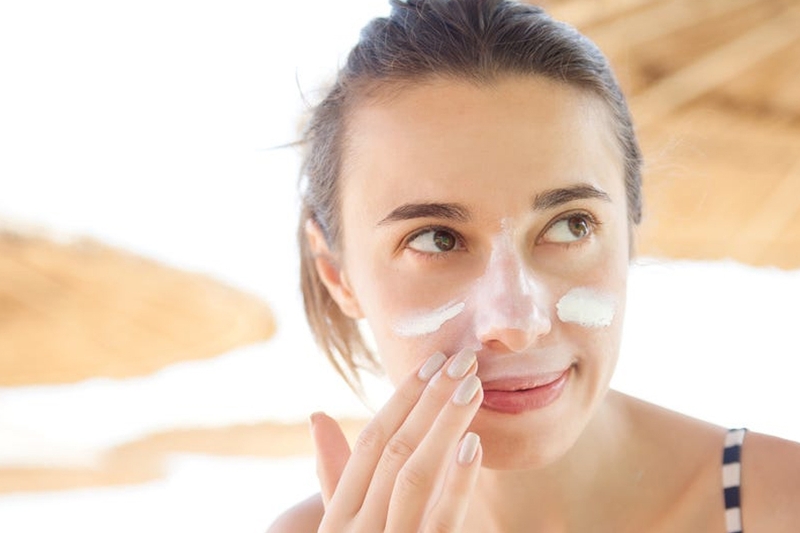 Giải đáp thắc mắc Bôi gel nha đam lên mặt để qua đêm được không 5.jpg