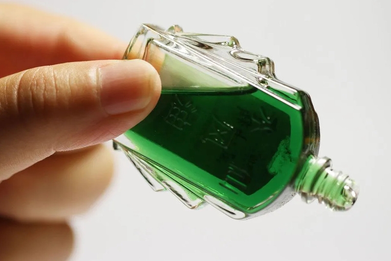 Giải đáp thắc mắc cùng chuyên gia: Bà bầu có được dùng dầu gió không? 2