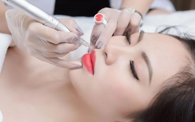 Giải đáp thắc mắc sau khi xăm môi có ăn trứng được không 1