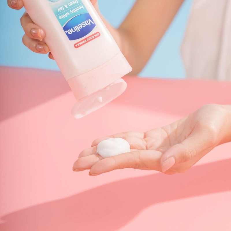 Giải đáp thắc mắc: Sữa dưỡng thể vaseline có dùng được cho bà bầu không?