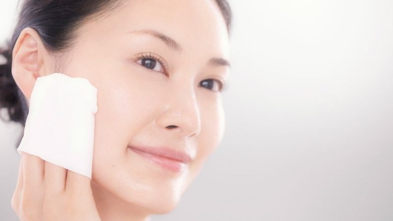 Chọn khăn giấy ướt có mùi thơm dễ chịu