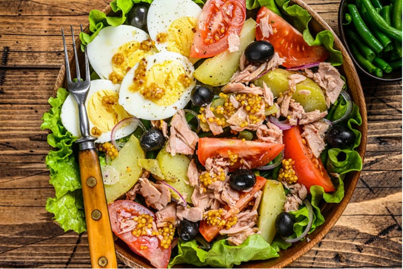 Gợi ý cho bạn các công thức làm salad cá ngừ đảm bảo dinh dưỡng 7