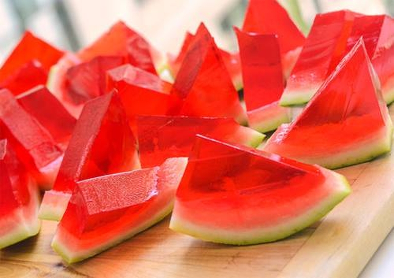 Hướng dẫn cách làm thạch dưa hấu ngon miệng và đẹp mắt 5