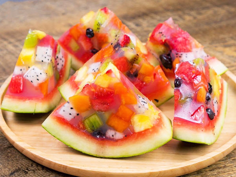 Hướng dẫn cách làm thạch dưa hấu ngon miệng và đẹp mắt 6