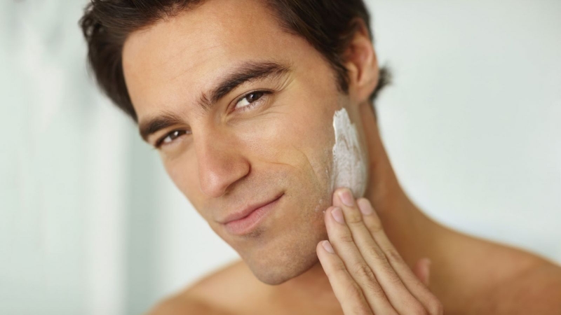 Hướng dẫn cách rửa mặt đúng chuẩn cho nam giới 2