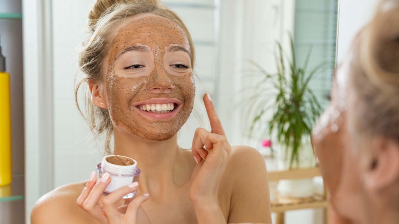 Hướng dẫn quy trình tẩy tế bào chết cho da mặt chuẩn spa 1