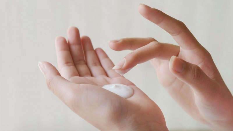 Hướng dẫn sử dụng kem chống nắng khi trang điểm 2