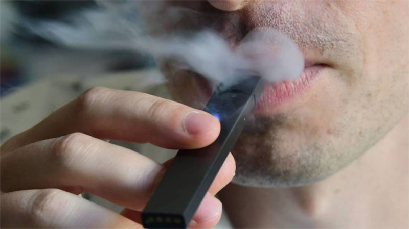 Hút pod có nổi mụn không? Cách điều trị mụn do hút pod 2