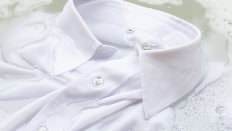 Hypochlorite thường ở dạng dung dịch và cần pha loãng đúng nồng độ trước khi sử dụng