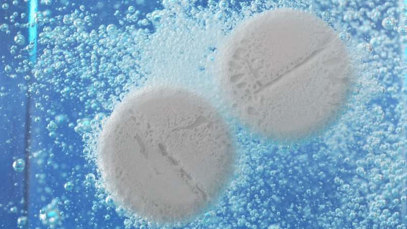 Hypochlorous acid có thể tạo ra bằng cách hòa tan viên sủi NaDCC trong nước theo liều lượng cần dùng