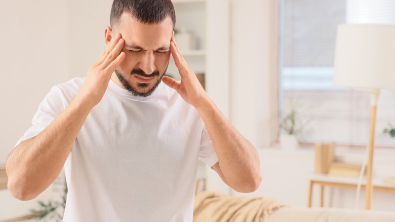 Idarucizumab có thể gây ra tác dụng phụ nhức đầu