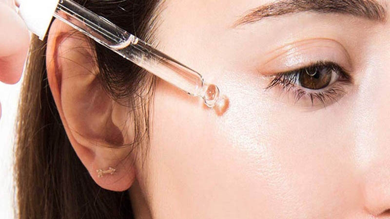 Liệt kê 5 tinh chất giúp phục hồi da sau mụn hiệu quả 1