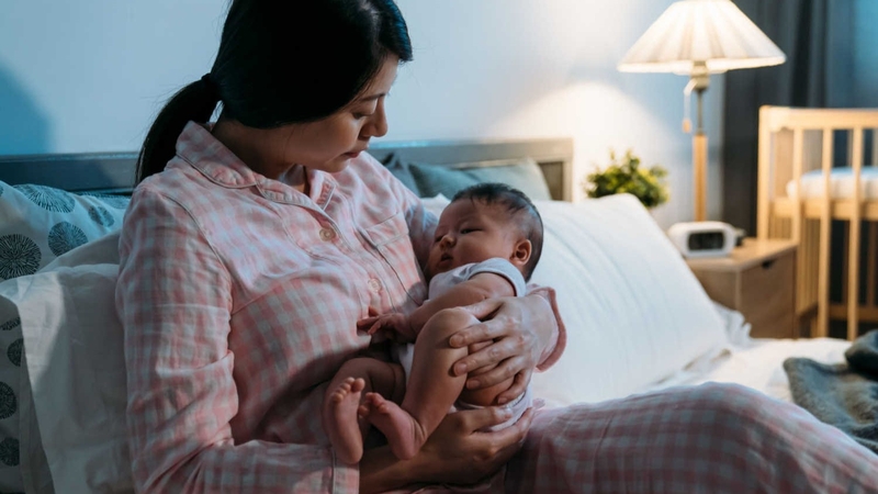 MẤT NGỦ SAU SINH 5.jpg