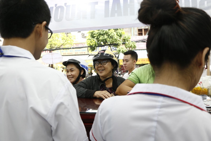 Khai truong LC Au Duong Lan, Q 8