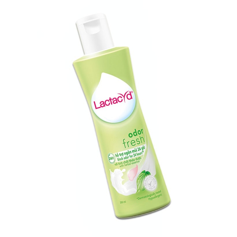 Sử dụng dung dịch vệ sinh phụ nữ giúp loại bỏ vi khuẩn gây ngứa ngáy vùng kín