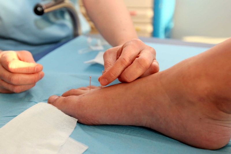 Một số cách giảm đau khớp cổ chân nhanh chóng và an toàn 2