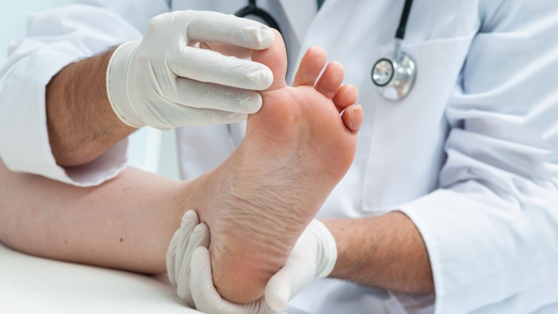 Một số cách giảm đau khớp cổ chân nhanh chóng và an toàn 3