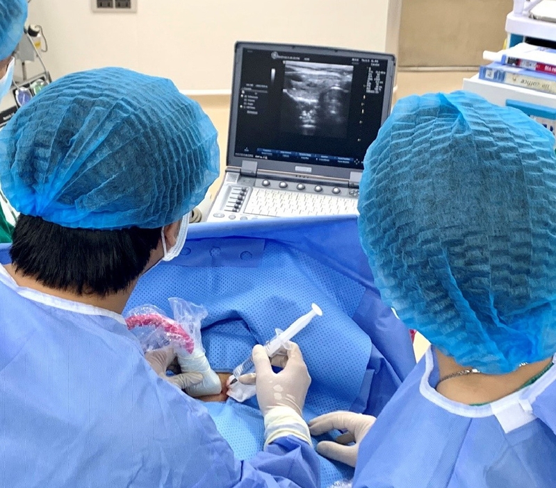 Nang tuyến giáp là gì? Cách phát hiện và điều trị nang tuyến giáp 2mm 4