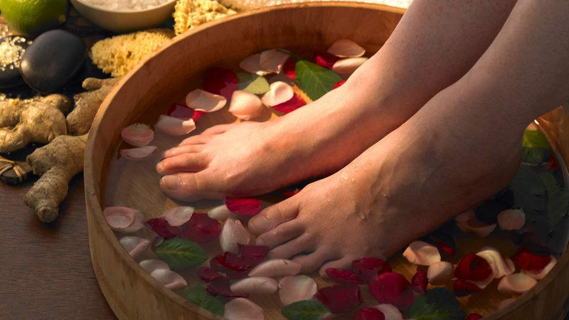 Ngâm chân chữa đau thần kinh tọa: Giải pháp tự nhiên tại nhà 4