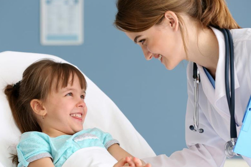 Nguyên nhân trẻ bị lồng ruột gồm các yếu tố nguy cơ gì 3