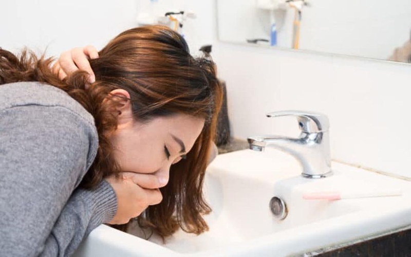 Nguyên nhân, triệu chứng và thuốc điều trị xuất huyết dạ dày 3