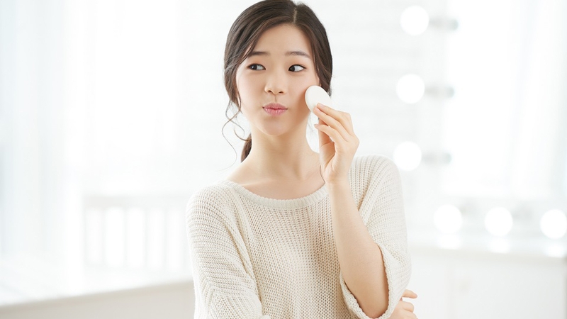 Những công dụng của nước tẩy trang mà không phải ai cũng đều biết 2