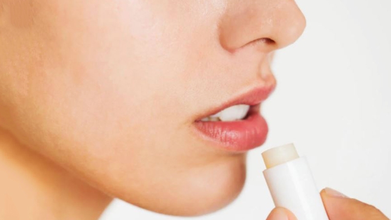 Những điều cần biết giúp đạt hiệu quả tối đa khi sử dụng son dưỡng môi 1
