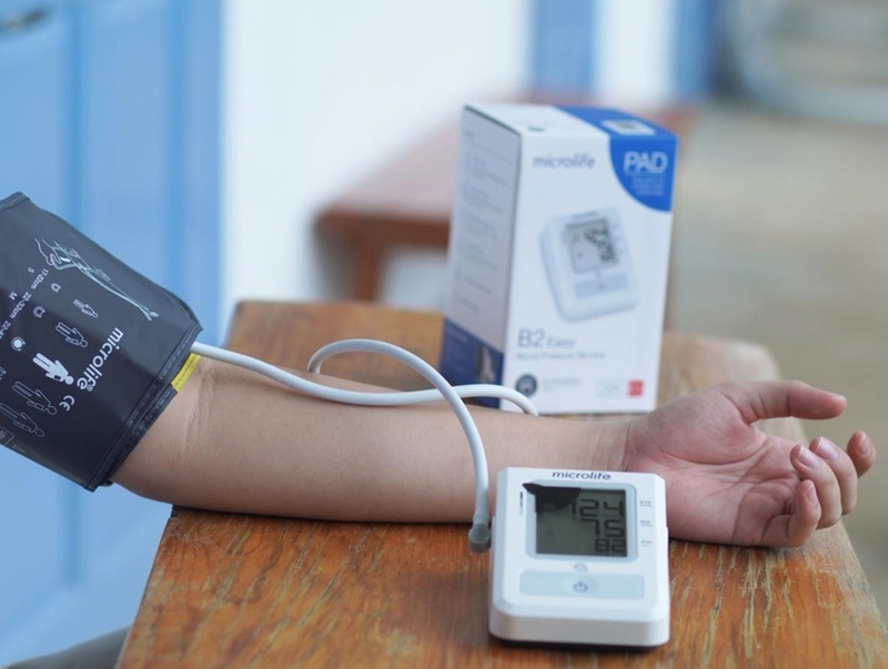 Những điều cần biết khi mua máy đo huyết áp bắp tay tự động sử dụng tại nhà 2