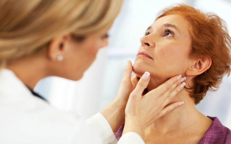 Nổi hạch ở cổ và bị sốt là dấu hiệu bệnh gì? Phương pháp điều trị dứt điểm 4