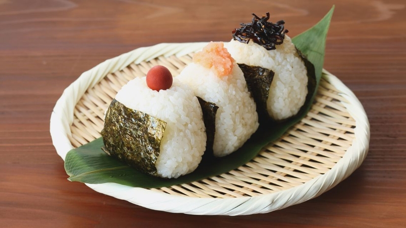Cơm nắm Onigiri: Thành phần dinh dưỡng và lợi ích sức khỏe 1