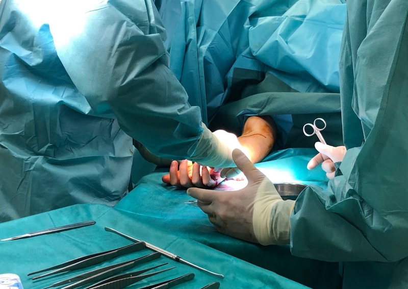 Sarcoma xương (U xương ác tính) ở trẻ em và thanh thiếu niên điều trị bằng phương pháp nào? 1