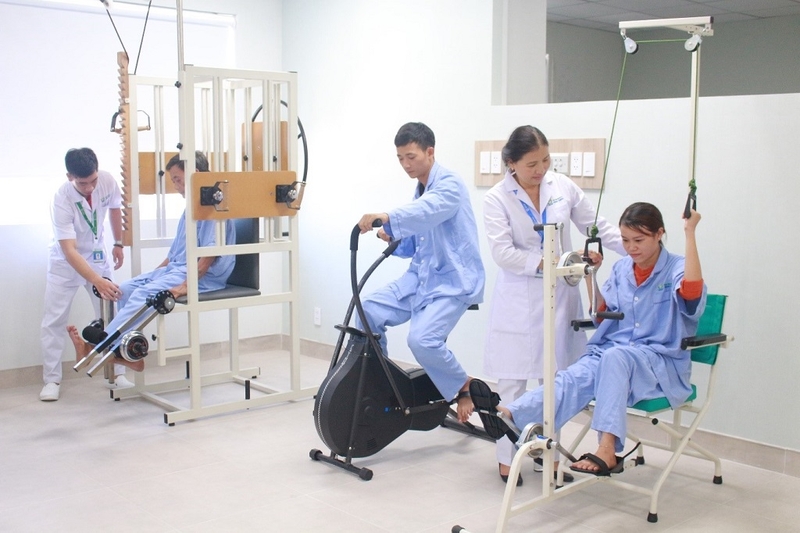 Phẫu thuật dị dạng mạch máu não và cách chăm sóc sau phẫu thuật 4