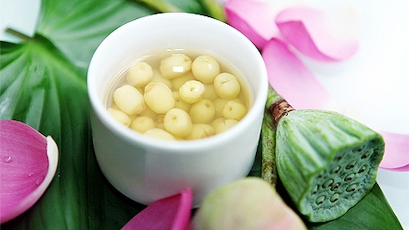 Phụ nữ sau sinh ăn hạt sen được không? Lưu ý gì khi ăn hạt sen 2