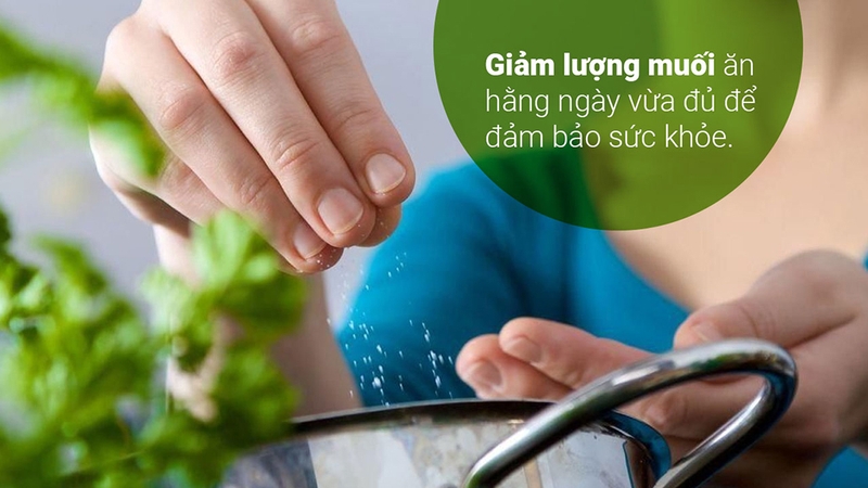 Giảm muối là điều trị cao huyết áp dành cho bệnh nhân dưới 35 tuổi hiệu quả