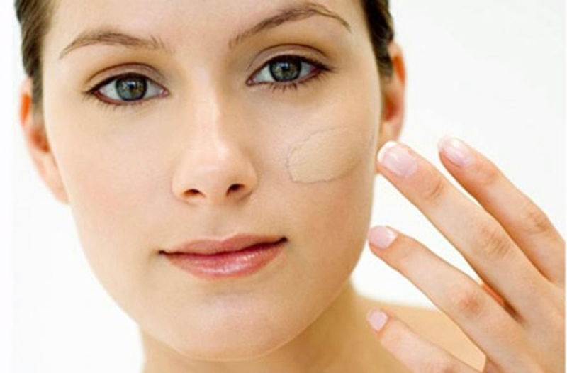 Nằm lòng quy trình trang điểm đơn giản để có gương mặt đẹp 2
