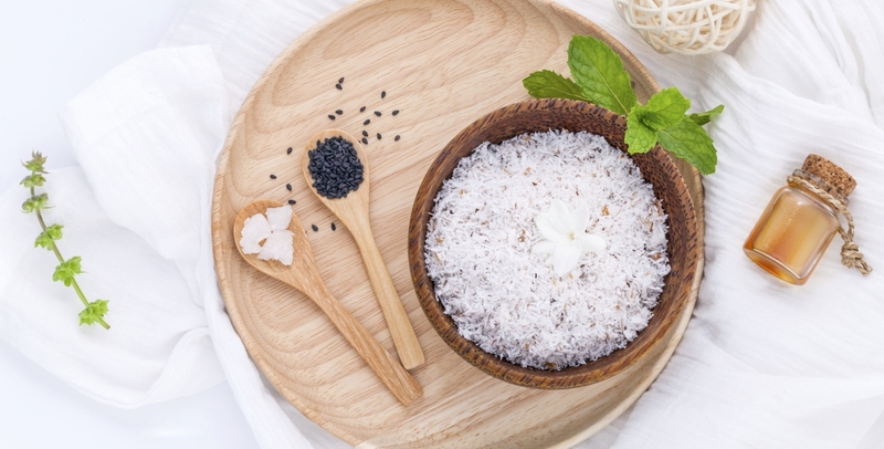 Bật mí mẹo làm trắng da bằng muối siêu đơn giản 1