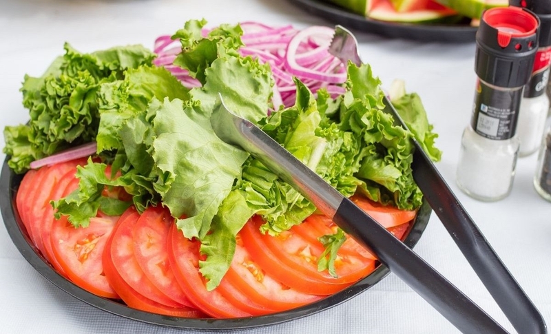 Sau sinh ăn rau sống được không? Những điều cần lưu ý khi ăn rau sống sau sinh 1