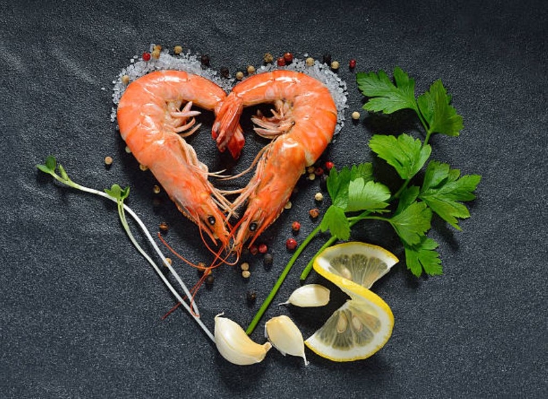 Sau sinh ăn tôm được không? Những lưu ý quan trọng cho mẹ sau sinh khi ăn tôm 2