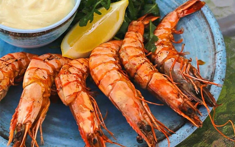 Sau sinh ăn tôm được không? Những lưu ý quan trọng cho mẹ sau sinh khi ăn tôm 4