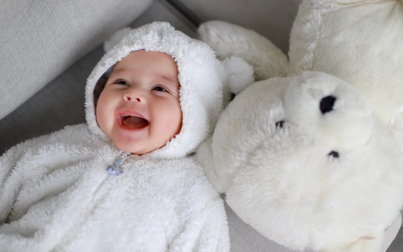 Sự phát triển của trẻ 5 tháng tuổi 02