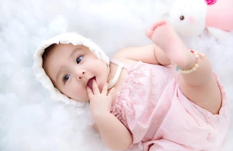 Sự phát triển của trẻ 5 tháng tuổi 03