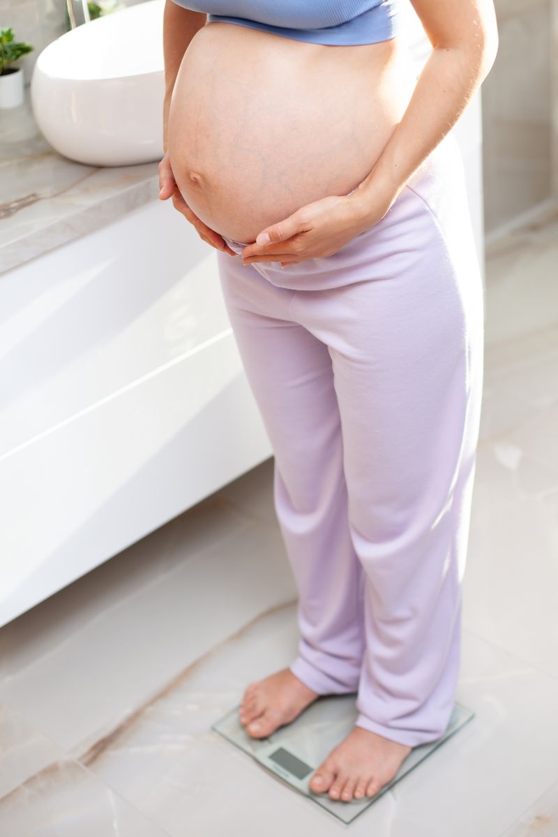 Tăng cân quá mức trong thai kỳ 1