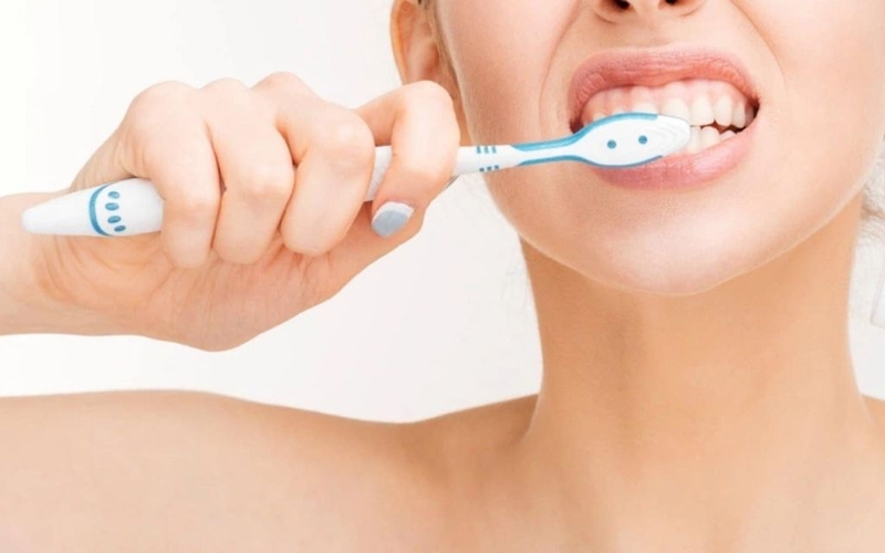 Thuốc bôi viêm lợi dùng như thế nào để đáp ứng hiệu quả nhanh nhất 2