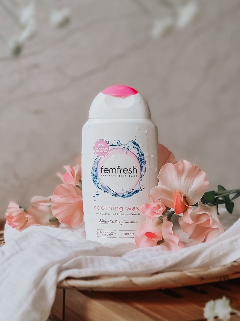 Tiết lộ mẹo chọn dung dịch vệ sinh phụ nữ an toàn cho vùng "tam giác" 3
