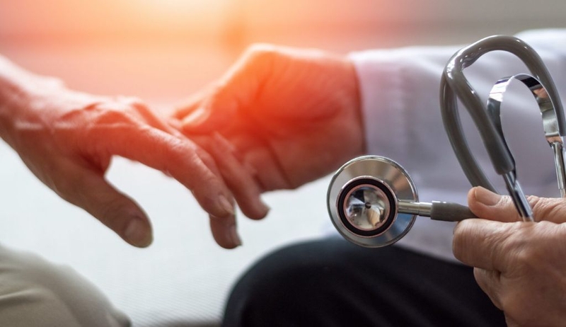 Tình trạng đau bàn tay: Dấu hiệu nhận biết, nguyên nhân và phương pháp điều trị phù hợp 1