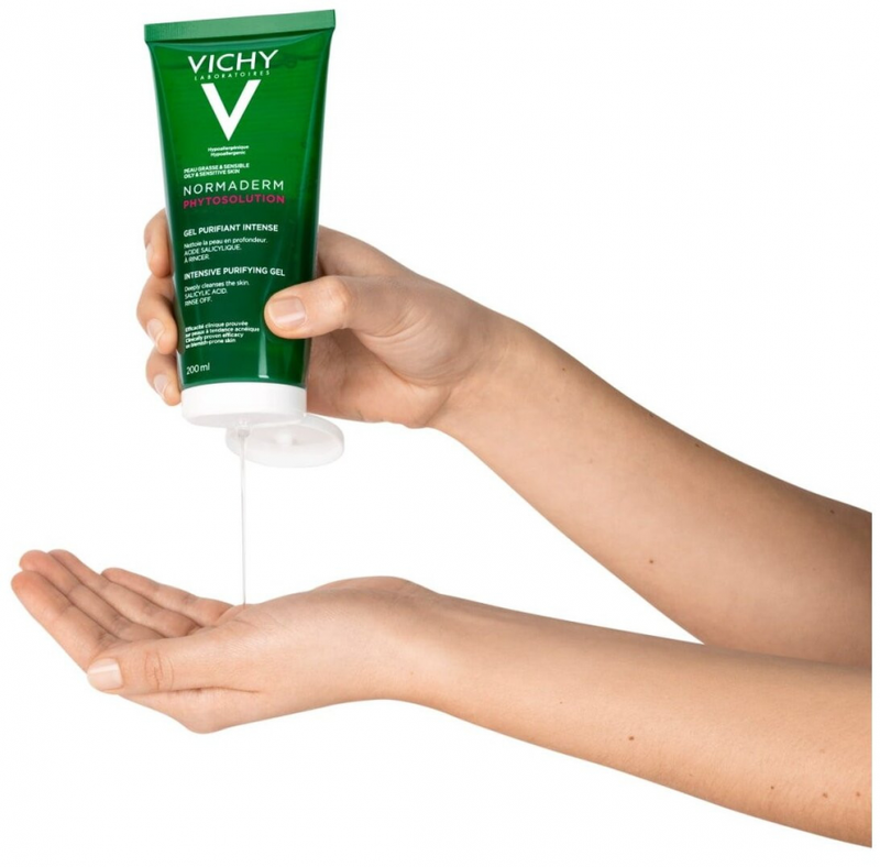 Top 6 sữa rửa mặt giảm mụn, làm sáng và dưỡng ẩm tốt cho da 1