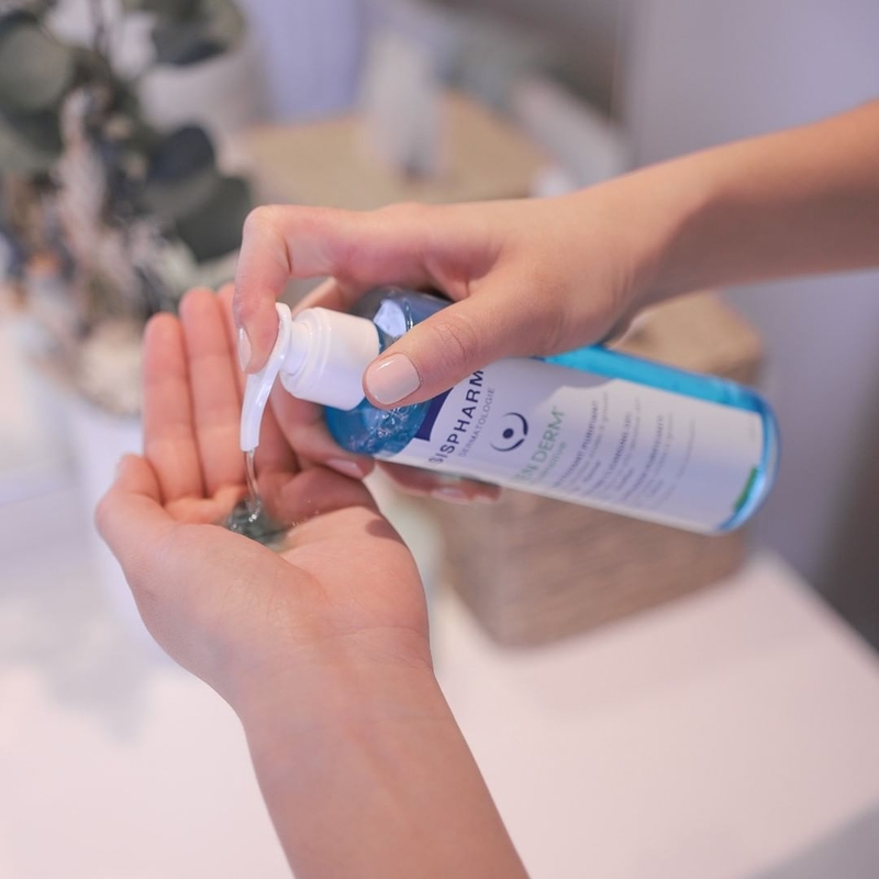 Top 6 sữa rửa mặt giảm mụn, làm sáng và dưỡng ẩm tốt cho da 3