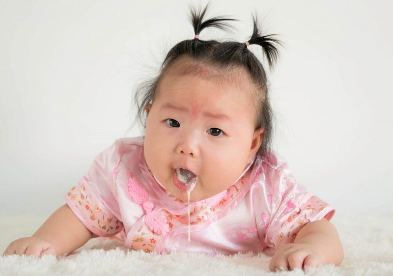 Trẻ 5 tuổi bị nôn về đêm: Nguyên nhân và cách khắc phục khi trẻ bị nôn 1