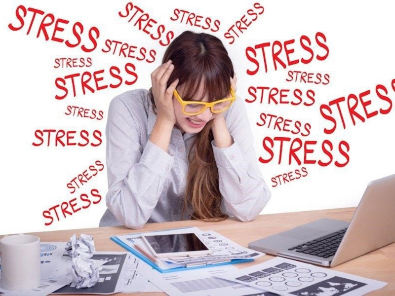 Trễ kinh nhưng không ra huyết trắng có làm sao không? 3